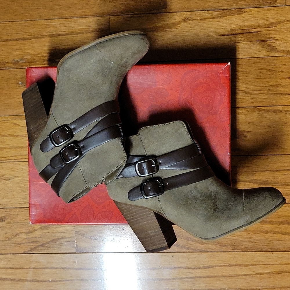 Shoes